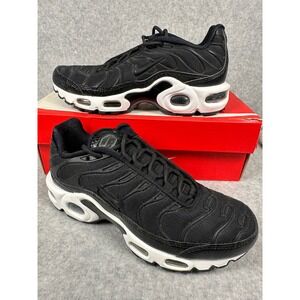 Nike Air Max Plus SE Black White TN Womens Sneakers Shoes Size 5 862201-004‎